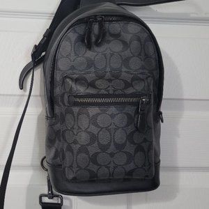 COACH West Pack in Signature Canvas